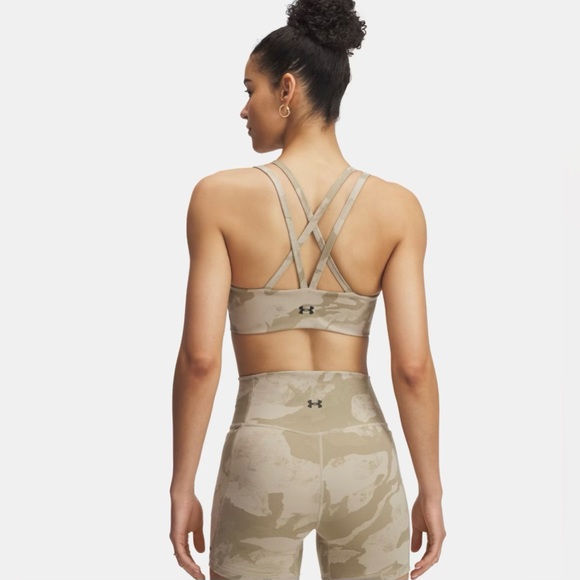 UNDER ARMOUR | PROJECT ROCK Bralette - Picture 2 of 3